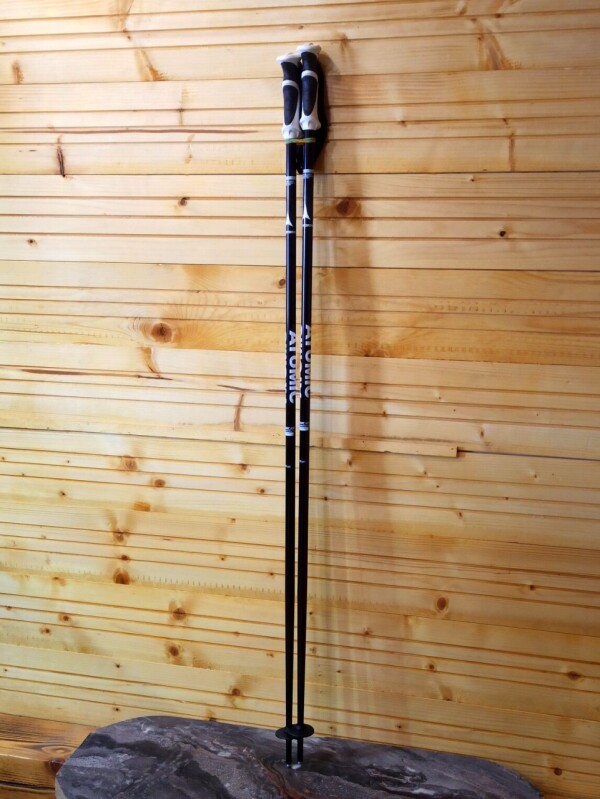 NOVÉ PALICE ATOMIC APT BLACK-WHITE 125CM